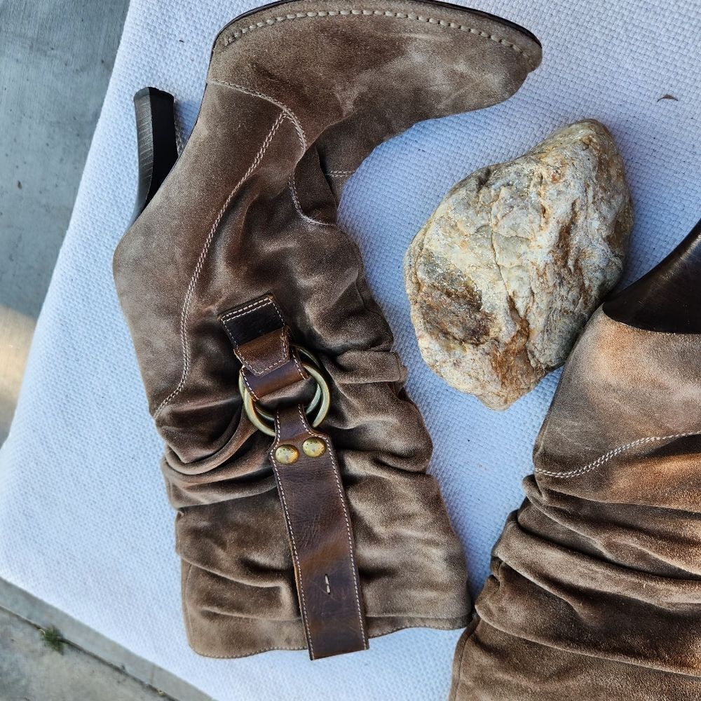 Coach noreen slouchy suede boots